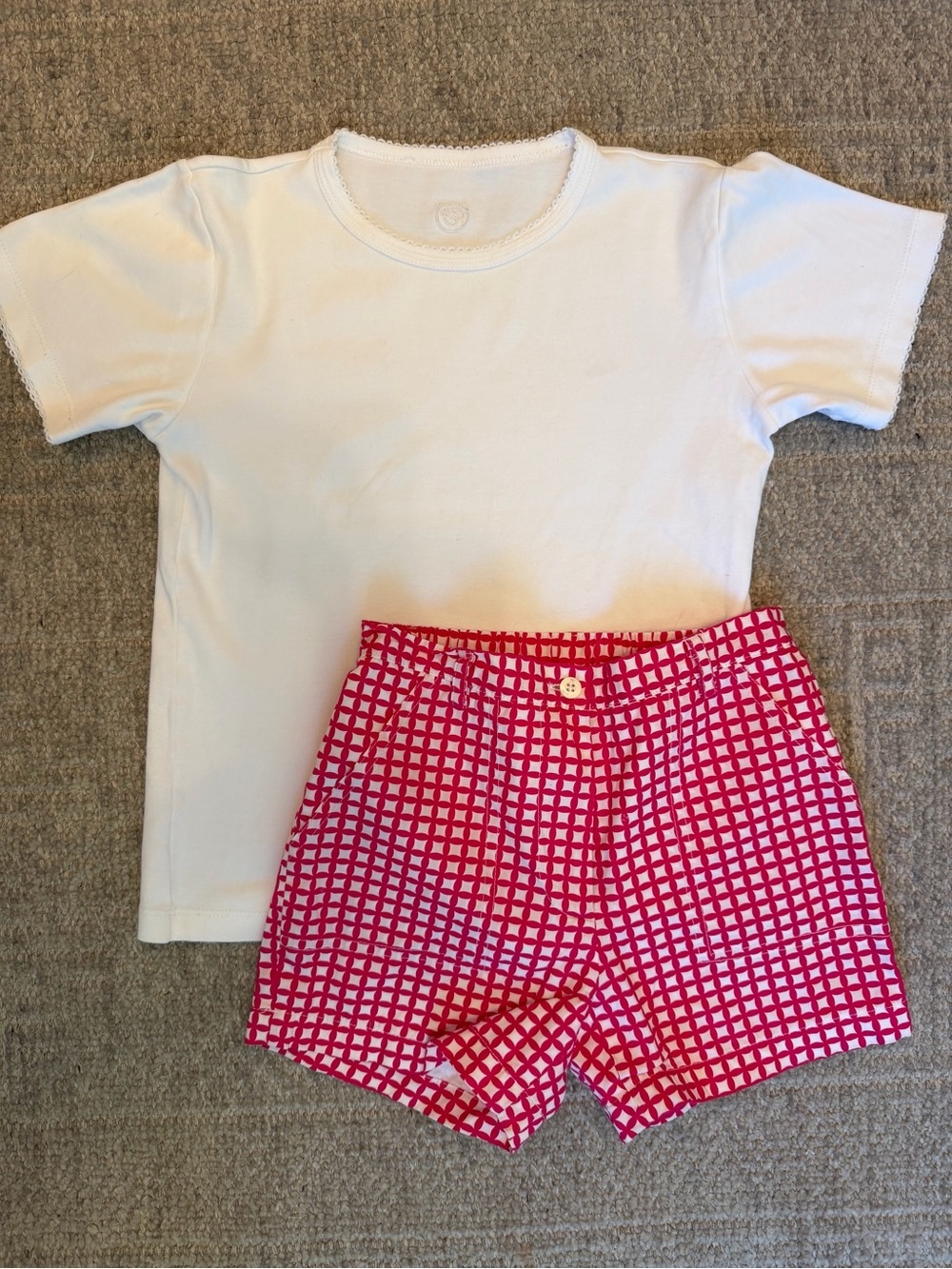 EUC Carolina Zapf Girls white Pima top and pink shorts size 8